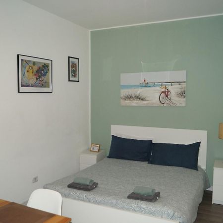 House Naviglio Quattro Apartment Милано Екстериор снимка