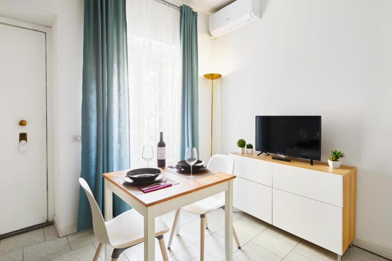 House Naviglio Quattro Apartment Милано Екстериор снимка